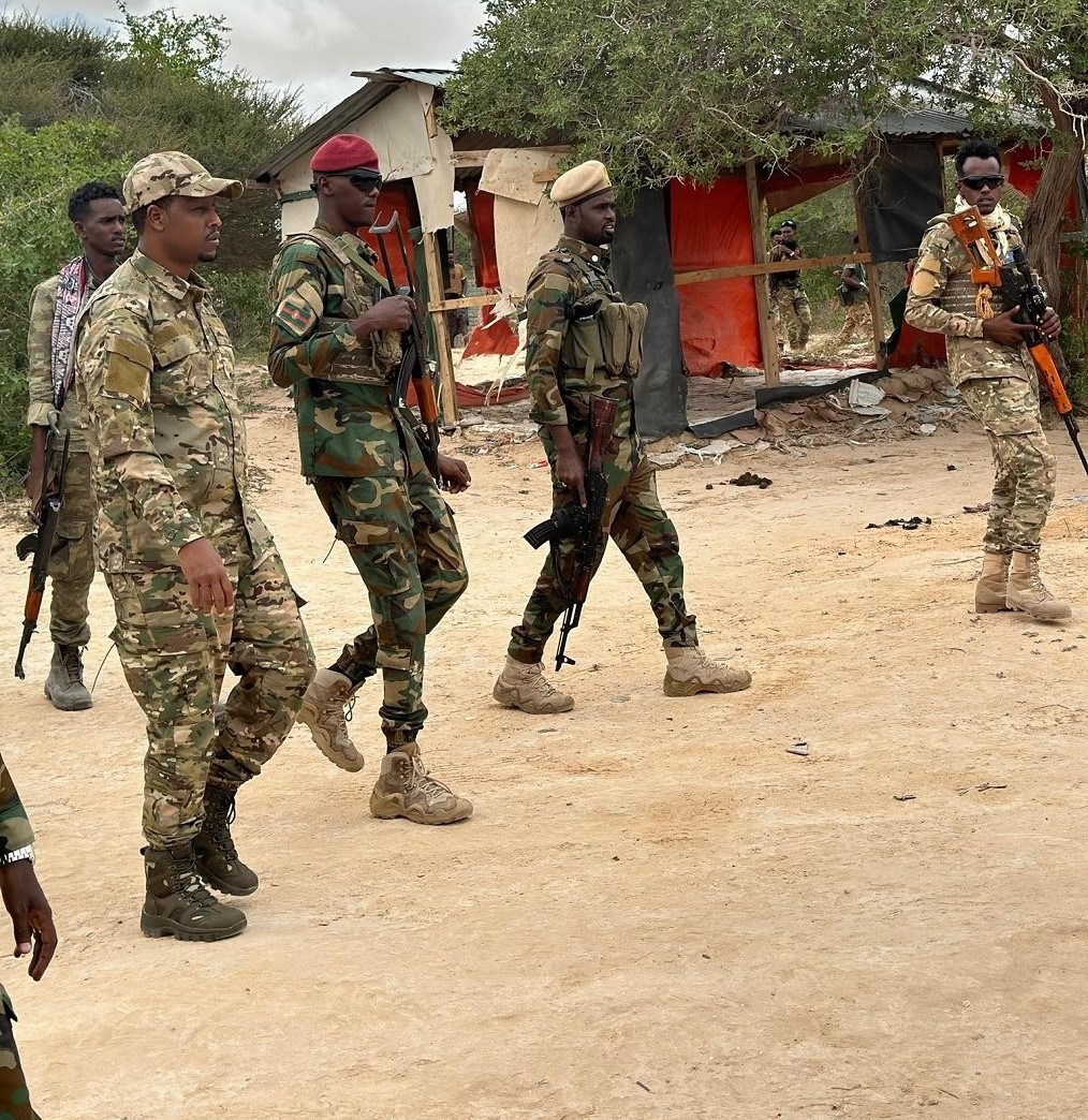 Taliyaha oo gaaray aagga Masaajid Cali Gaduud.jpg